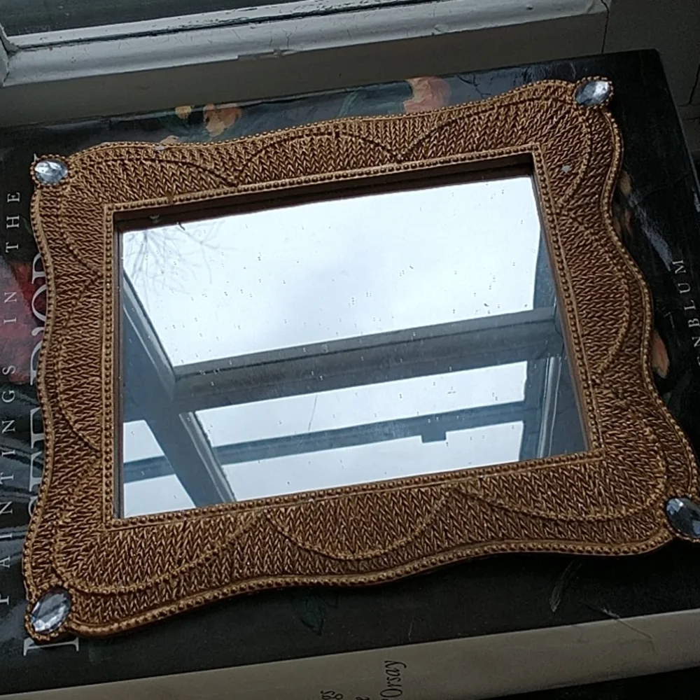 Allure Gold 3 Piece Vanity Set NWOT Mirrored Tray, Frame, Round Trinket Box